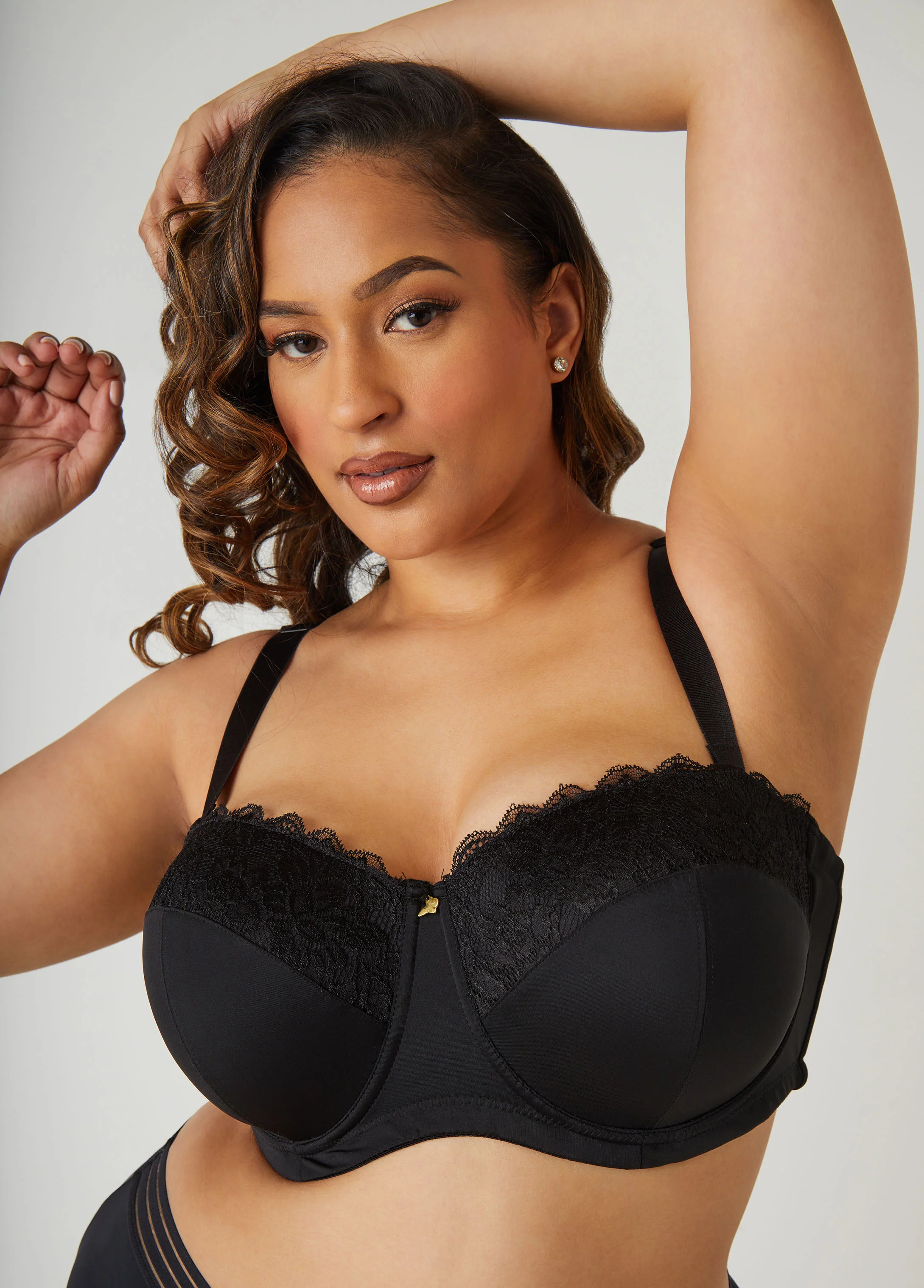 Six Way Convertible Lace Butterfly Bra - Image 4