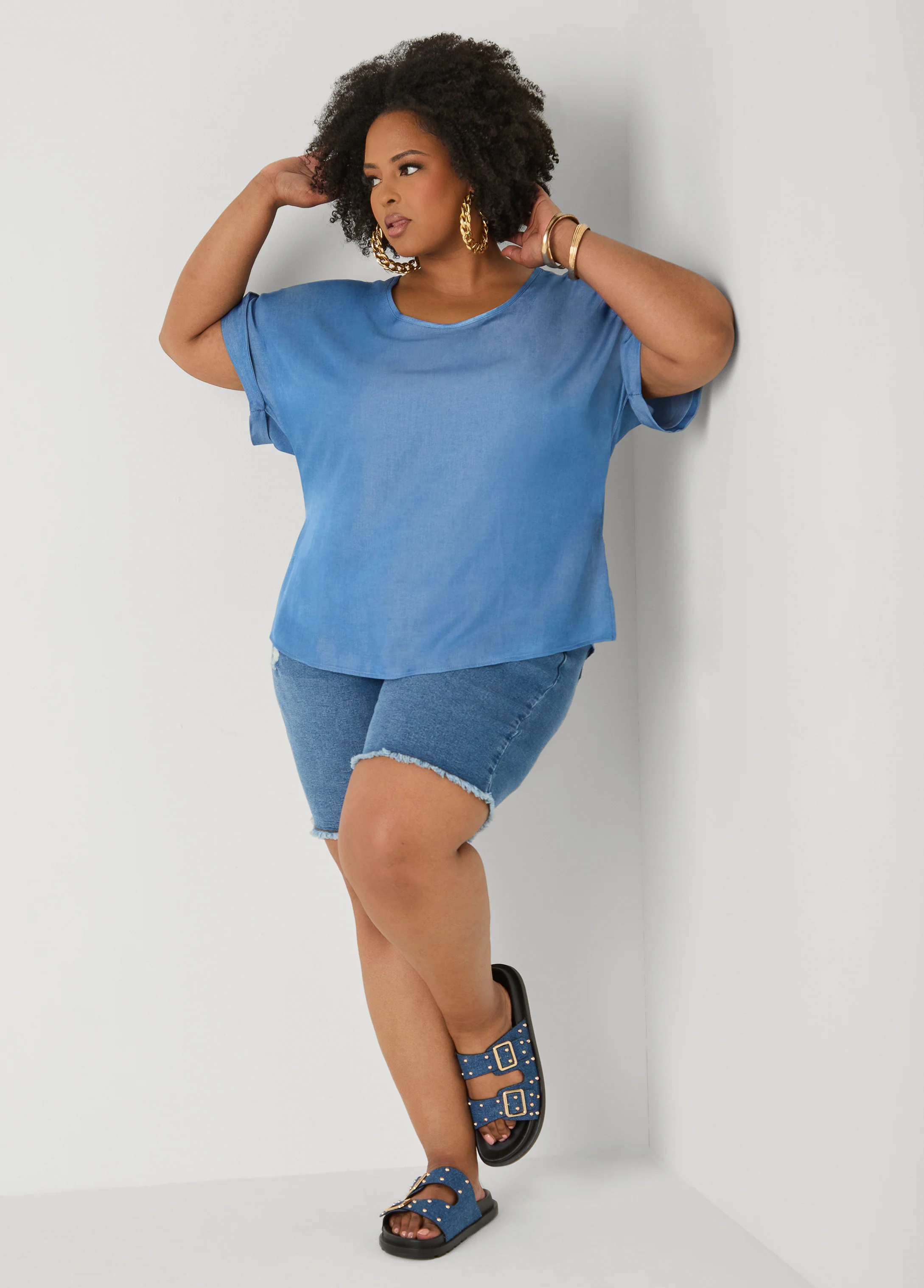 Cuffed Chambray Tee - Image 3