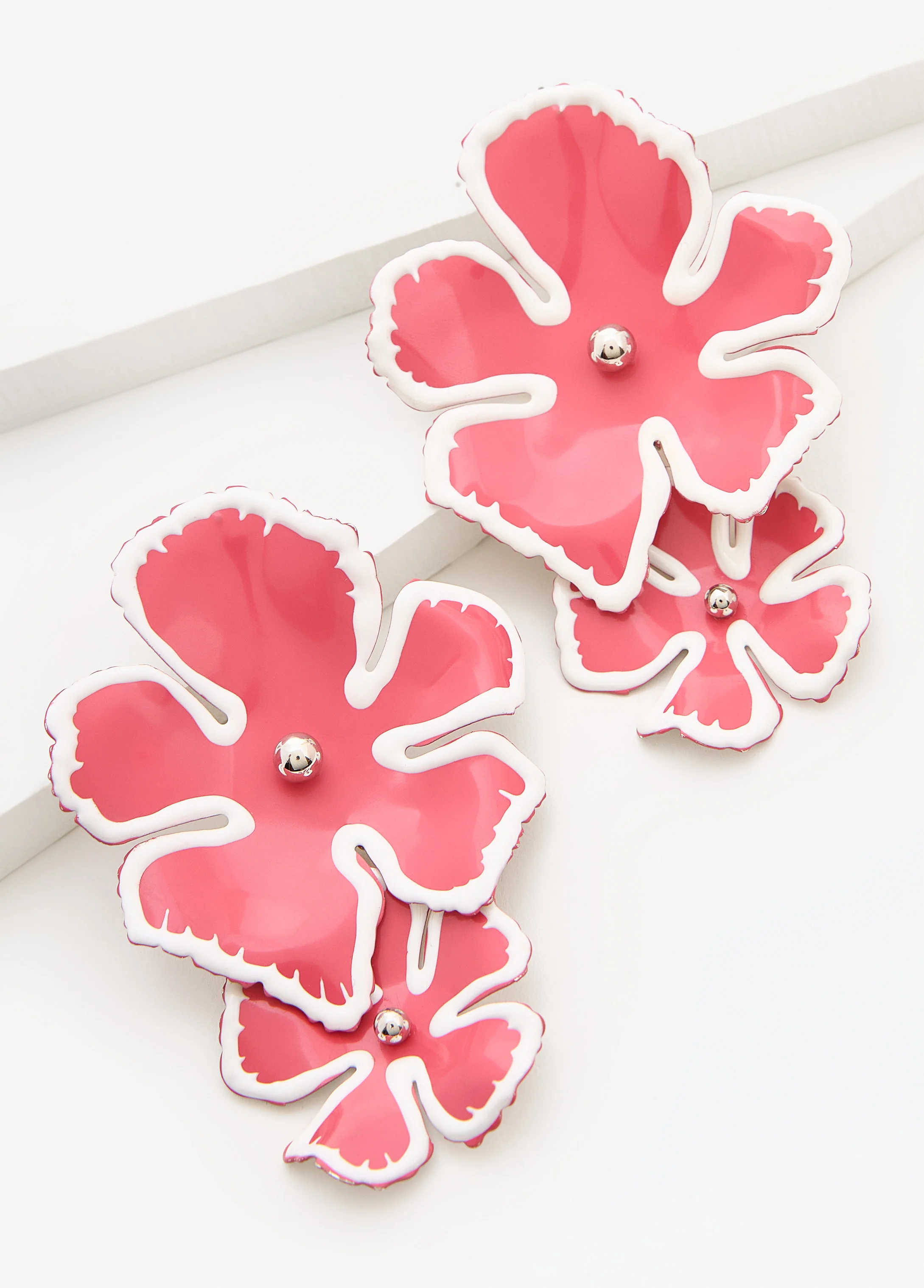 Dangle Flowers Earrings - Image 2