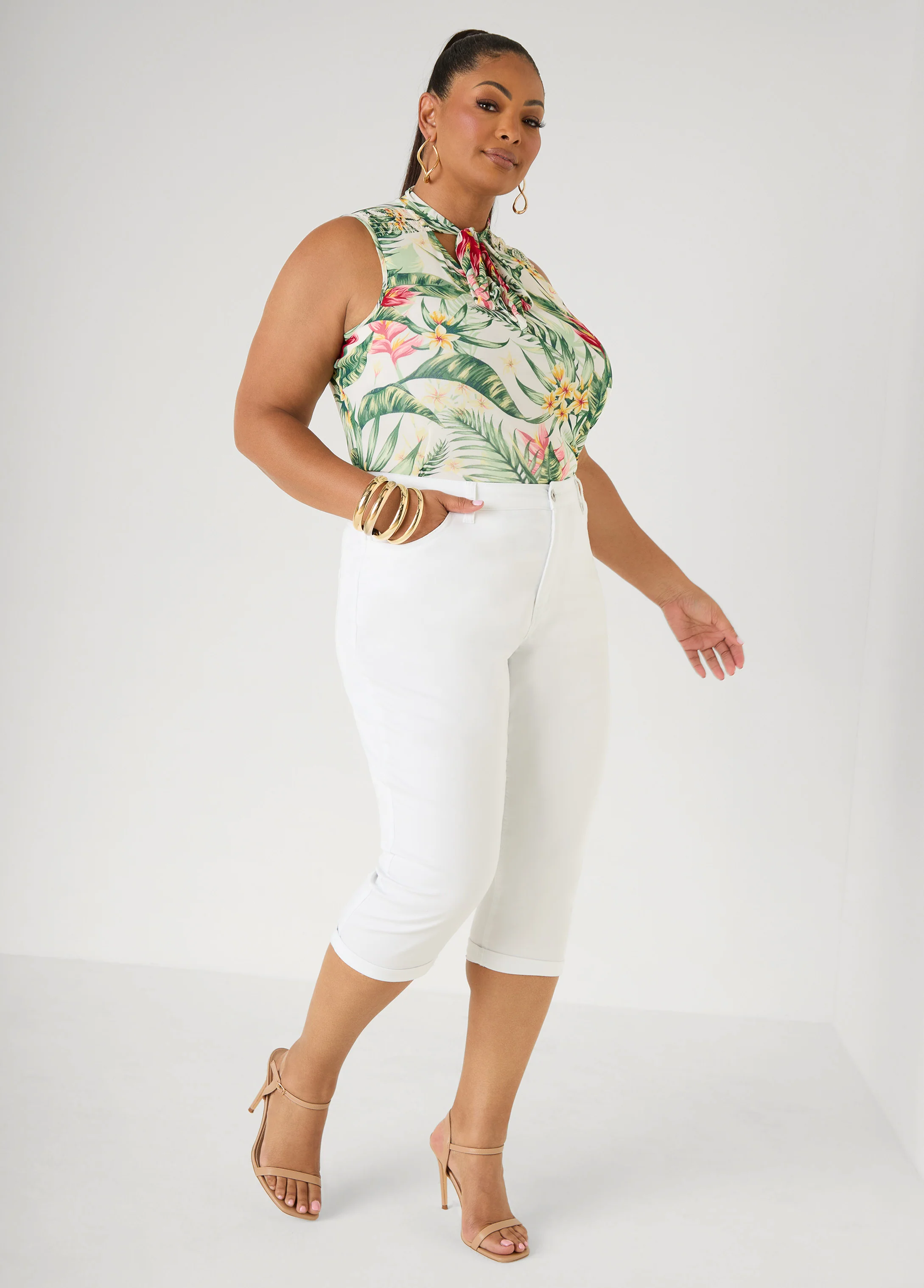 Cuffed Denim Capris - Image 4