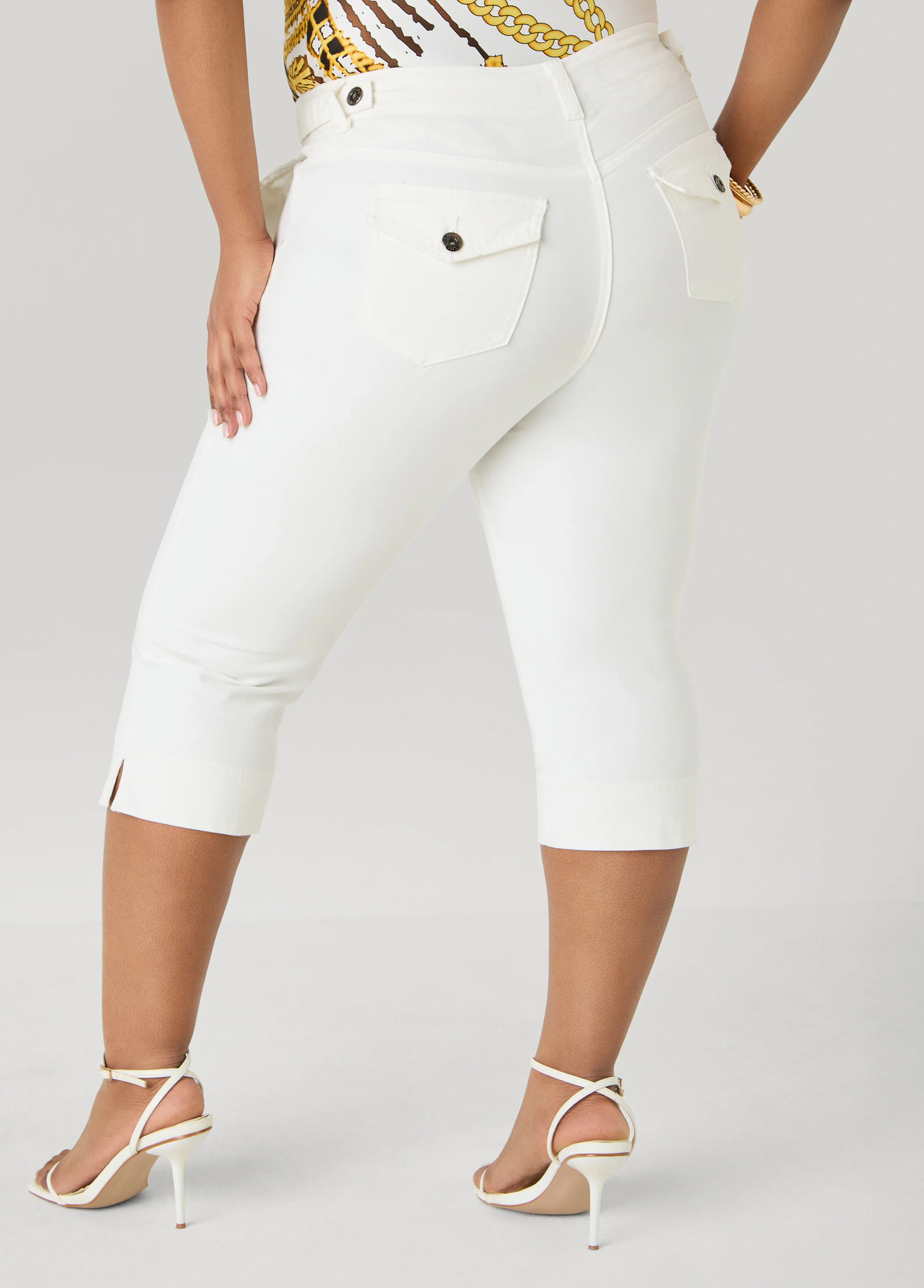 Flap Pocket Seamed Denim Capris - Image 7