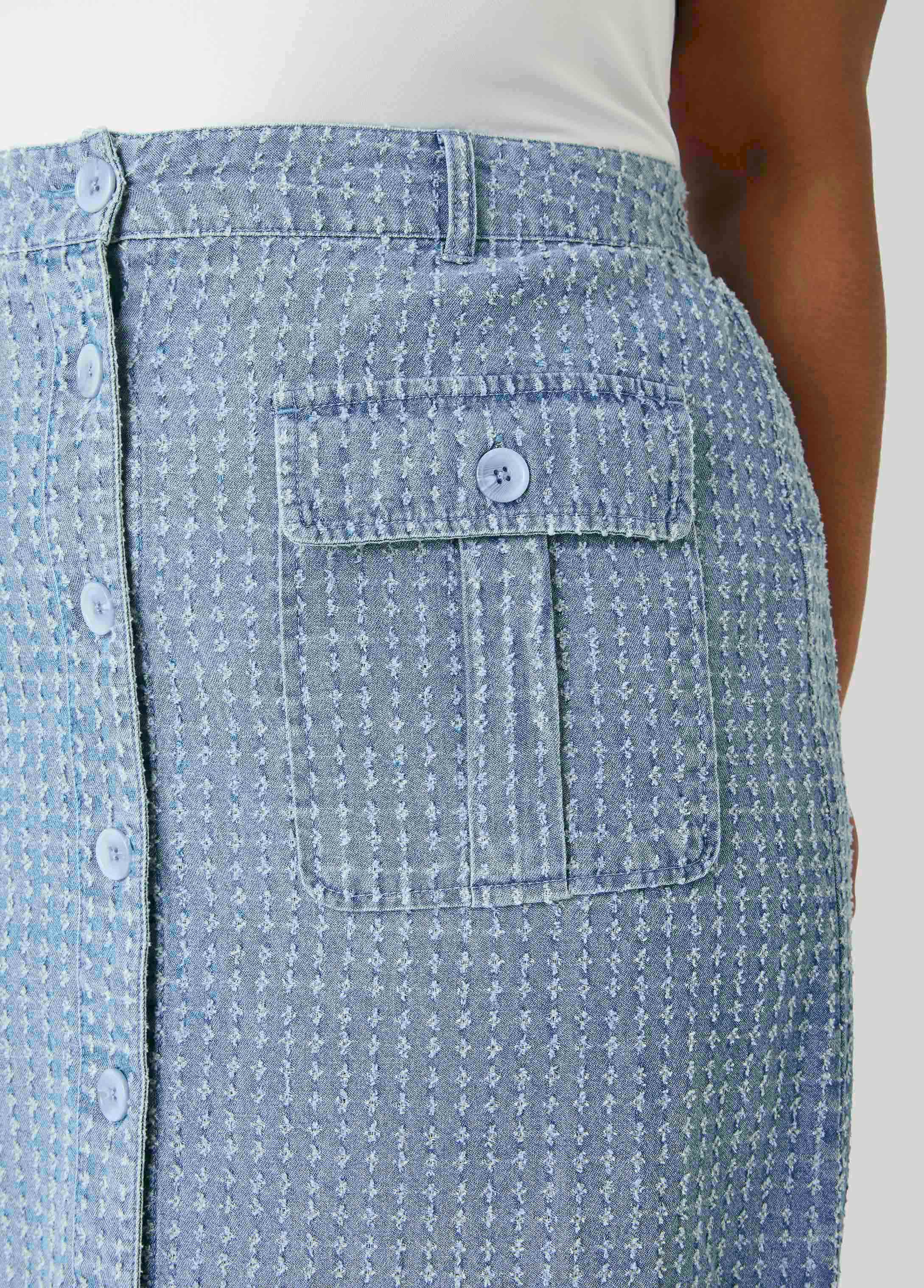 Textured Denim Cargo Skirt - Image 7