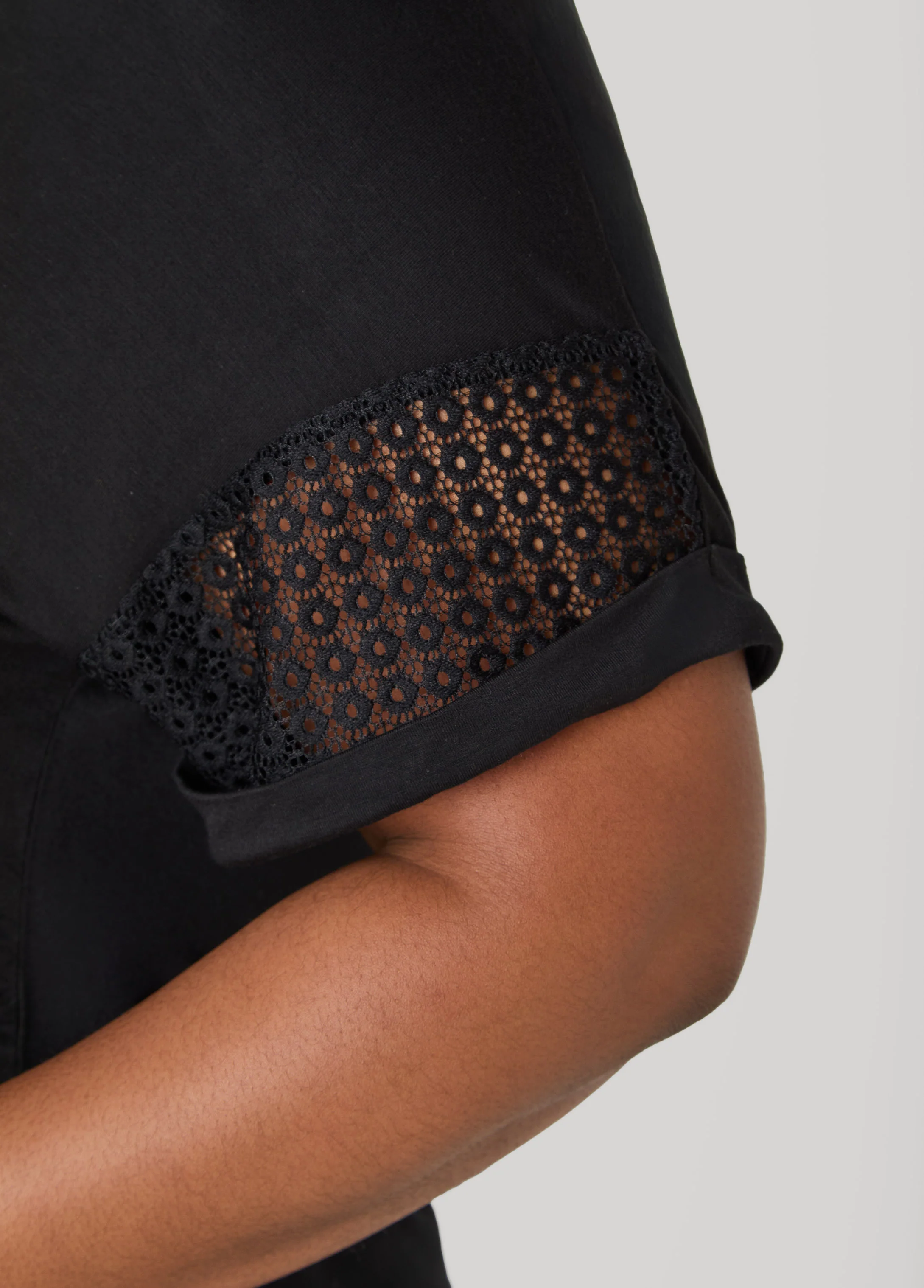 Crochet Paneled T Shirt - Image 4