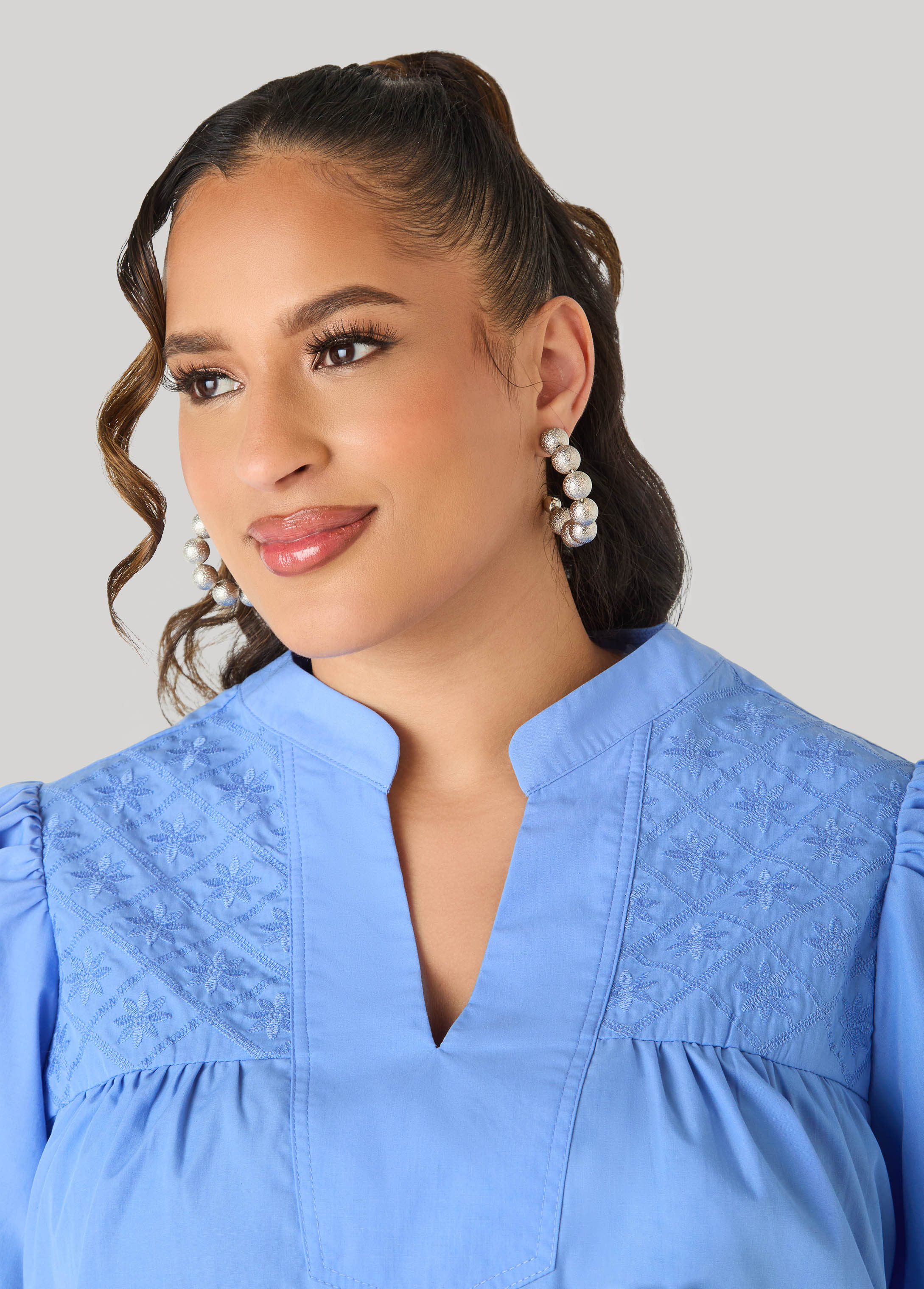 Puff Sleeve Embroidered Top - Image 4