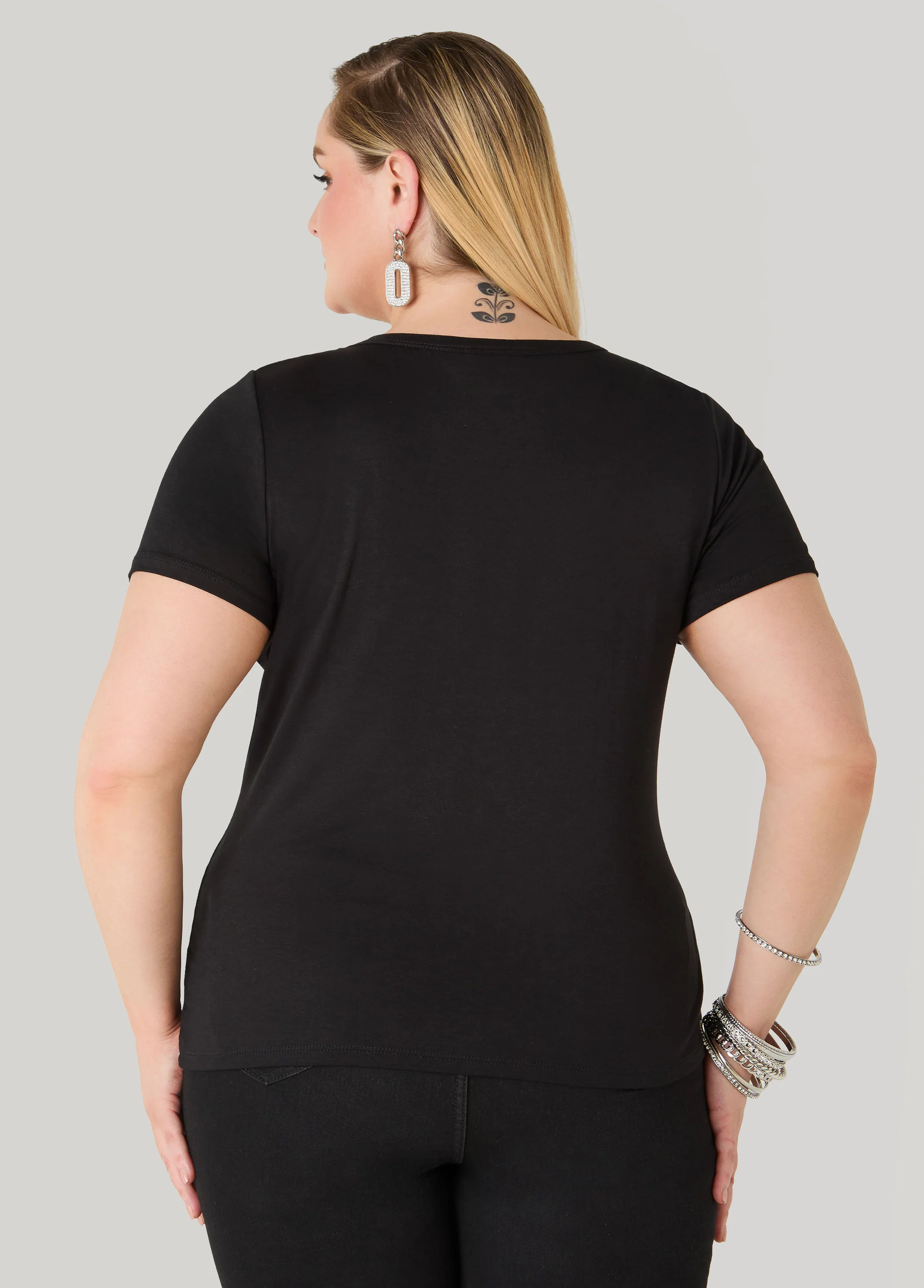 Divas Dont Do Drama Crystal Tee - Image 2