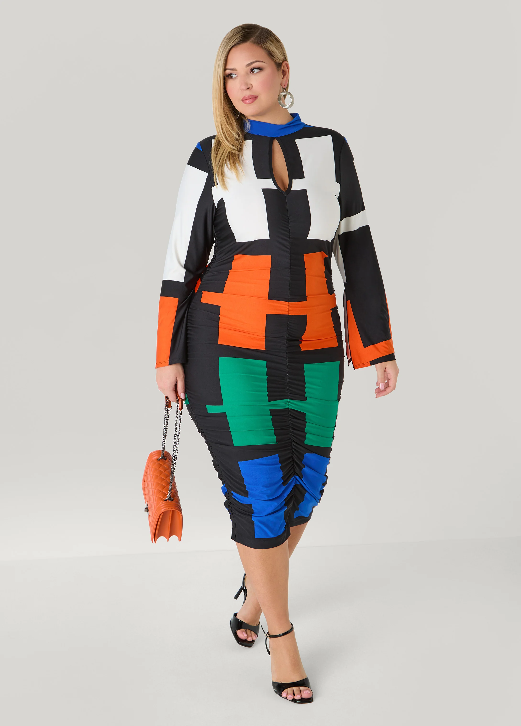 Ruched Geo Print Bodycon Dress - Image 3