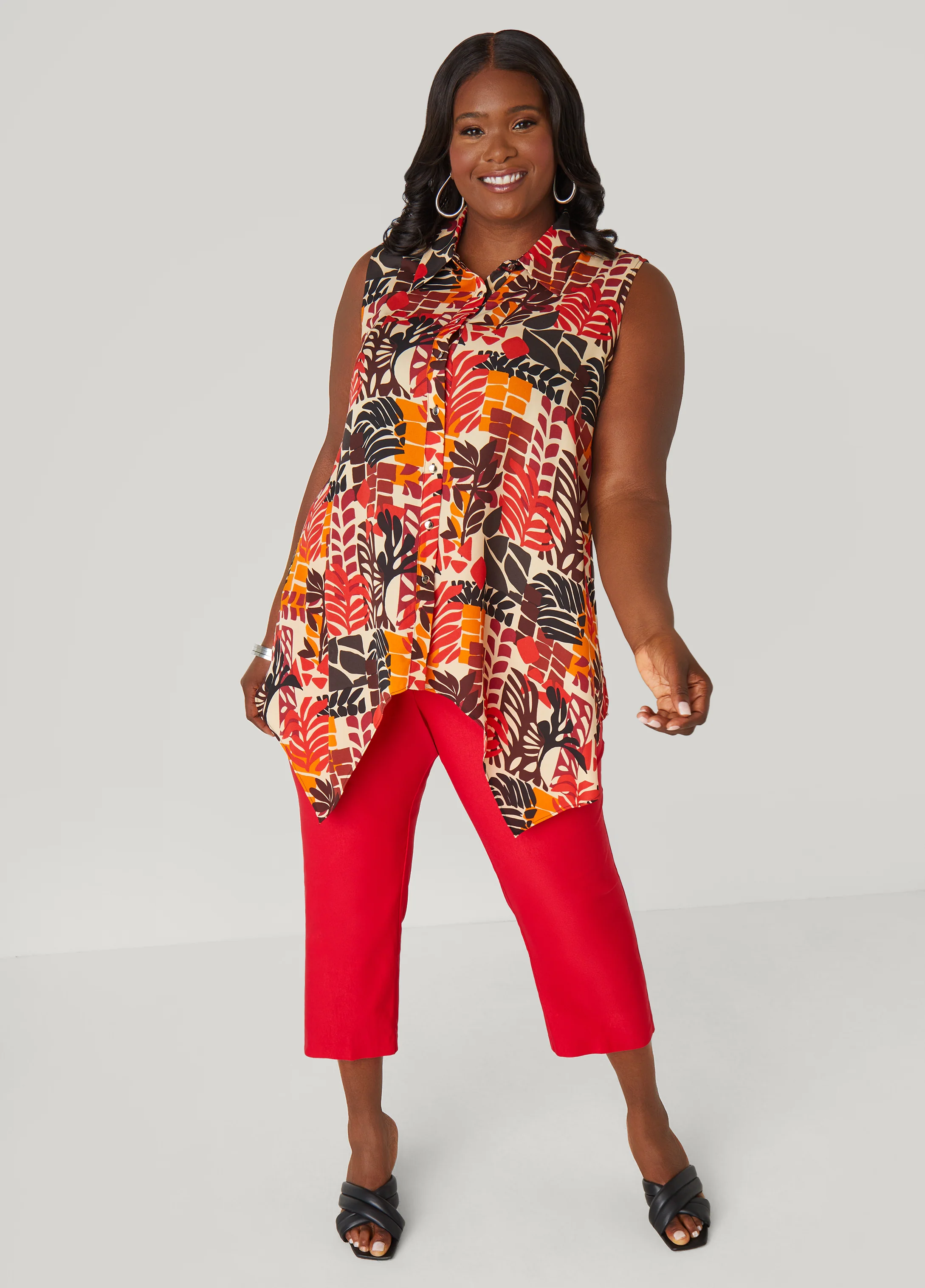 Mid Rise Pull On Capris - Image 12