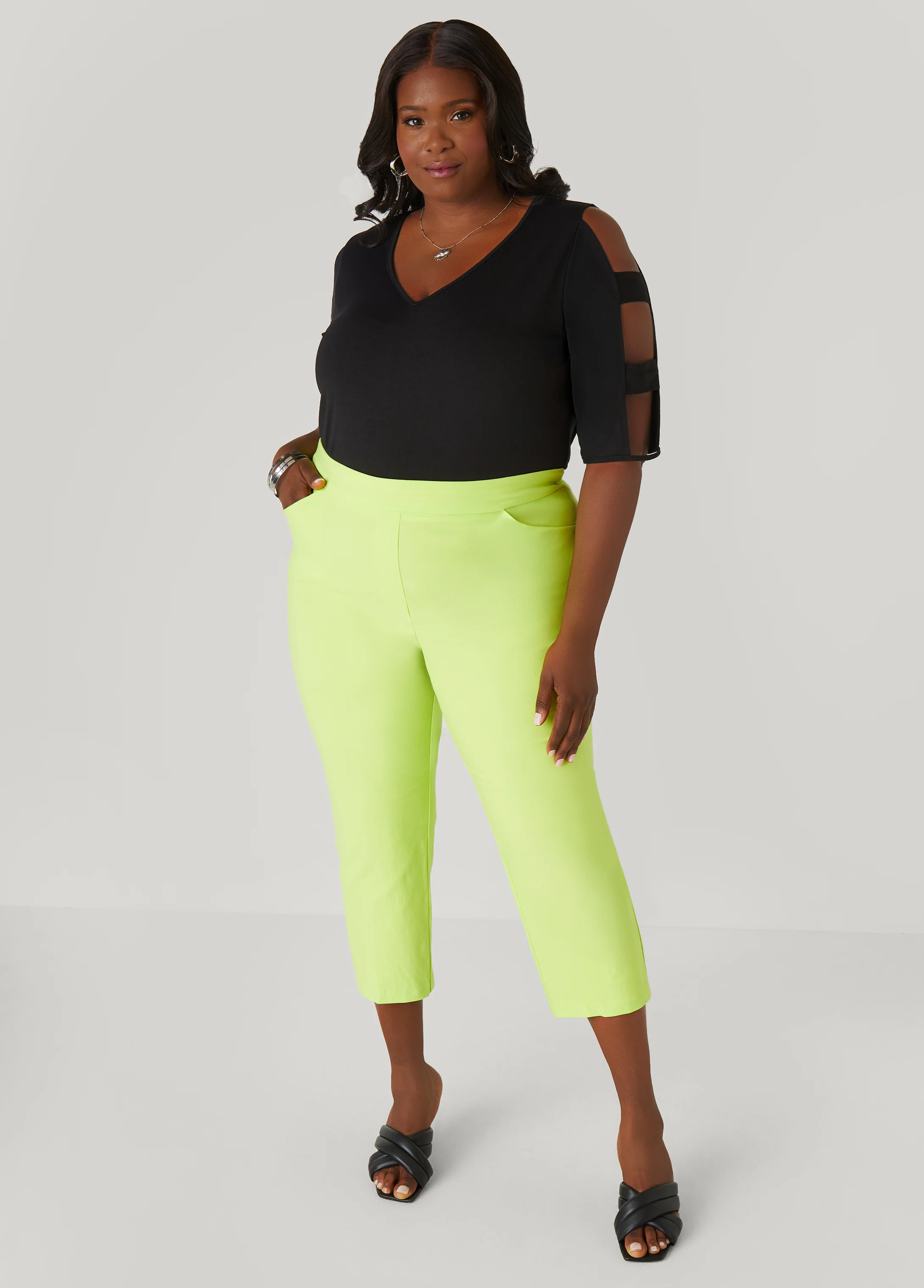 Mid Rise Pull On Capris - Image 3