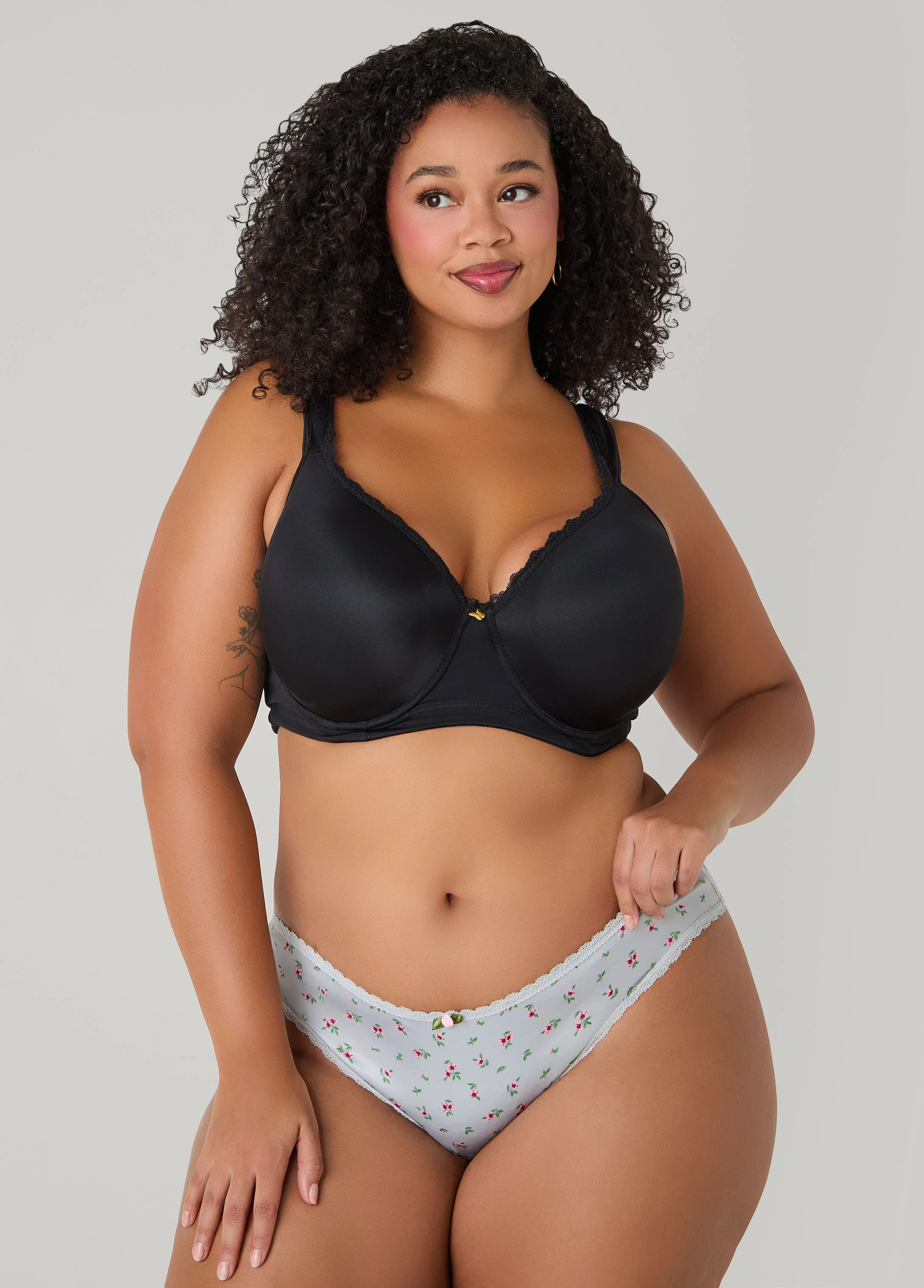 Lace Trimmed 3 Pack Bikini Panties - Image 8