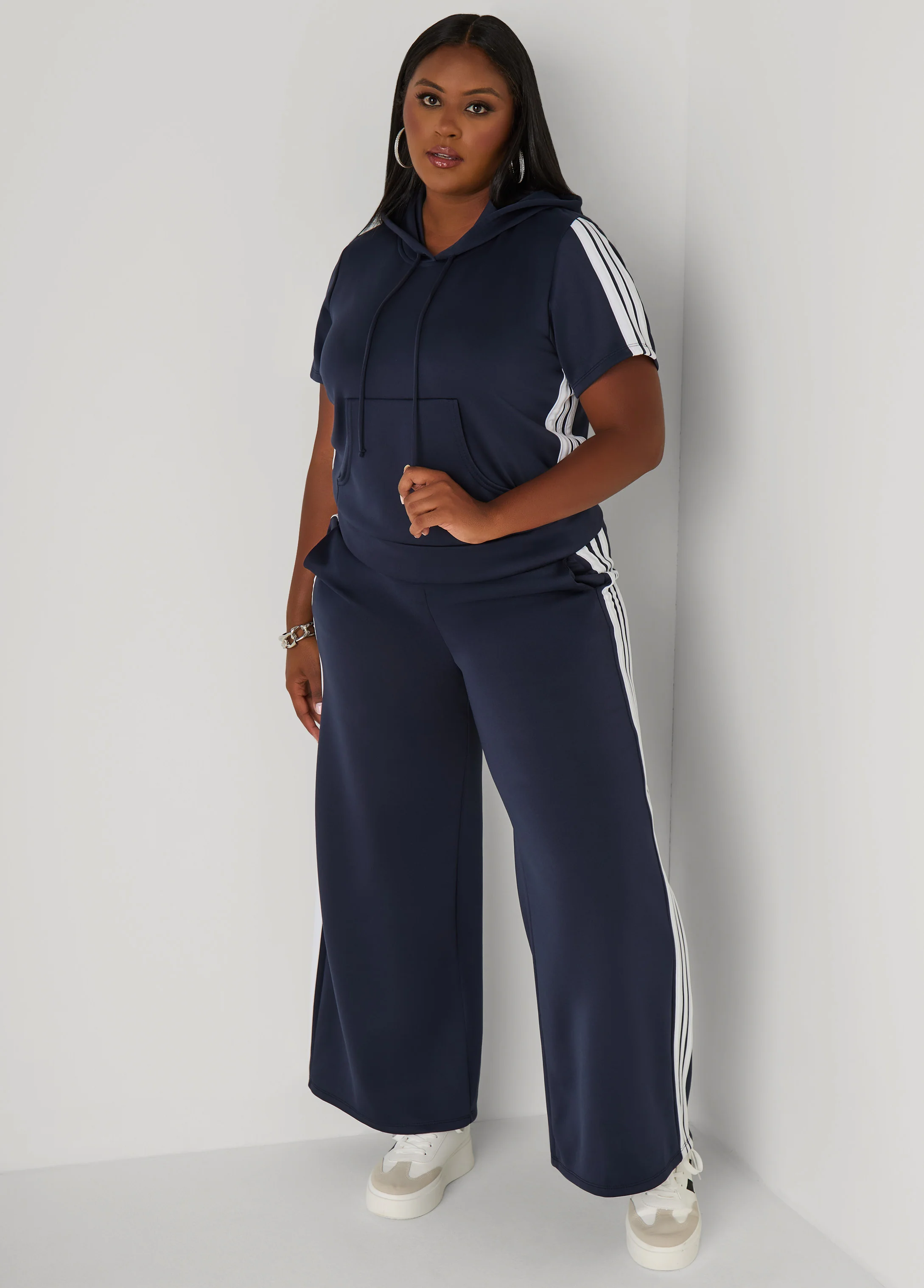 Hooded Stripe Trimmed Pullover - Image 15