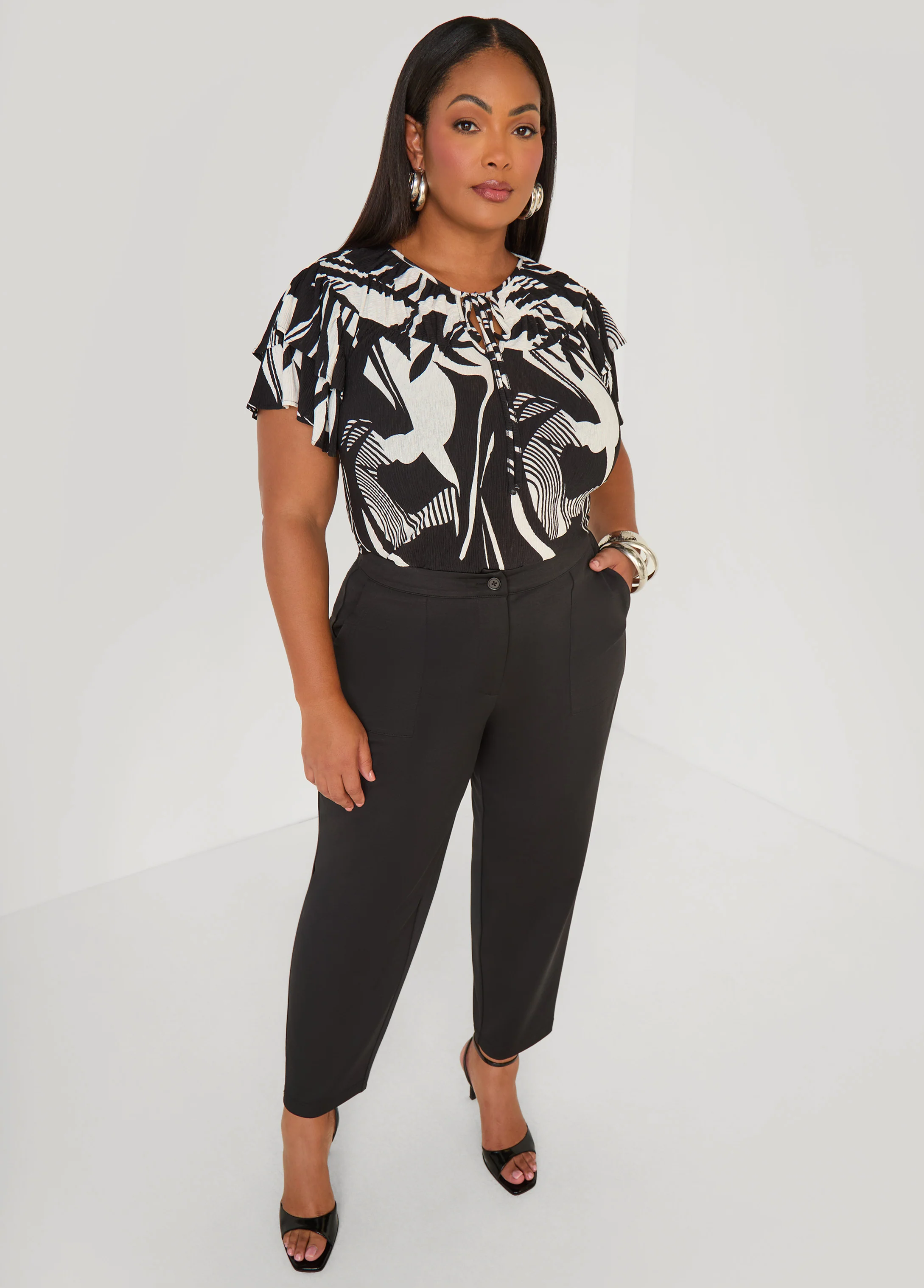 Tapered Patch Pocket Ankle Pants - Image 3