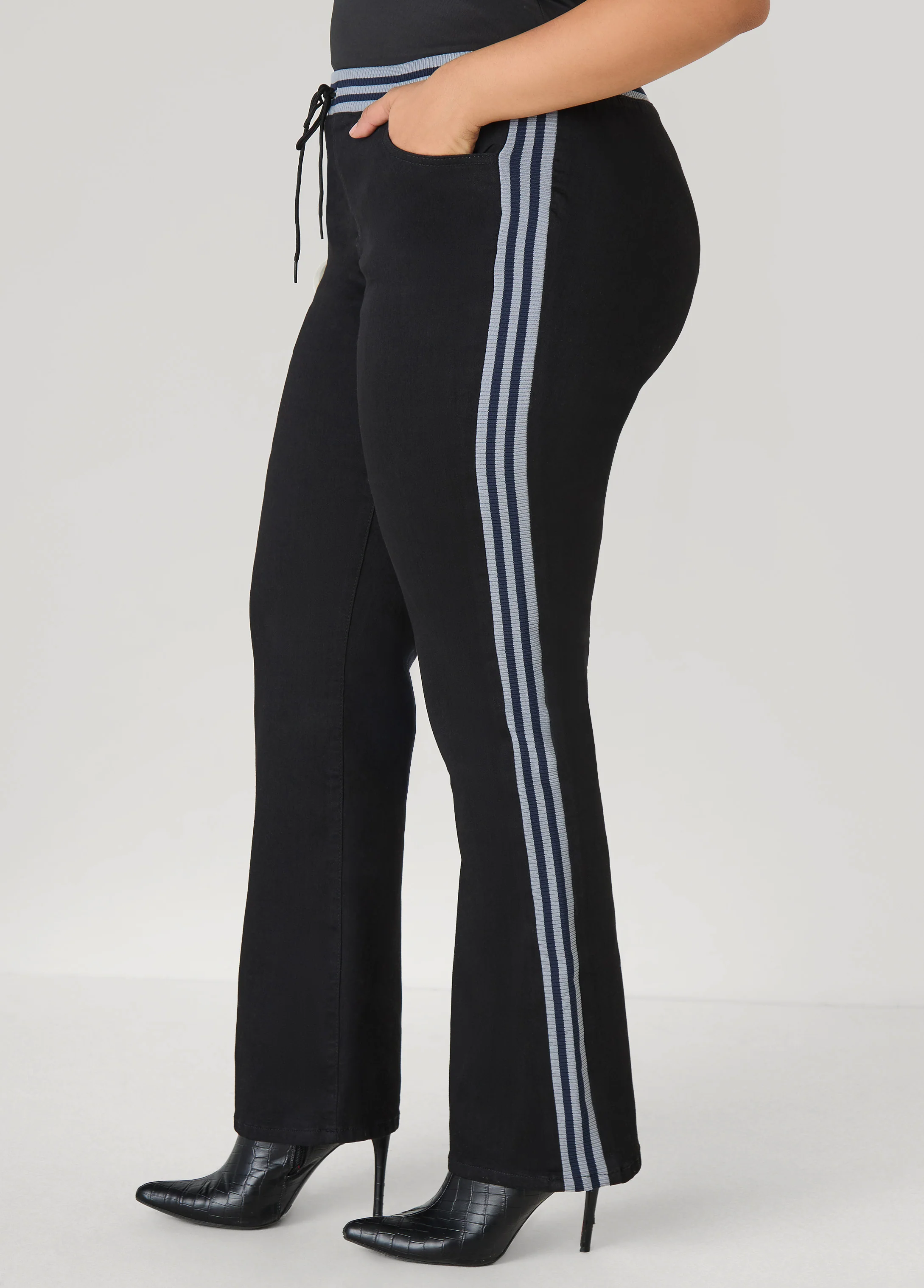 Striped Trimmed Bootcut Jeans - Image 4