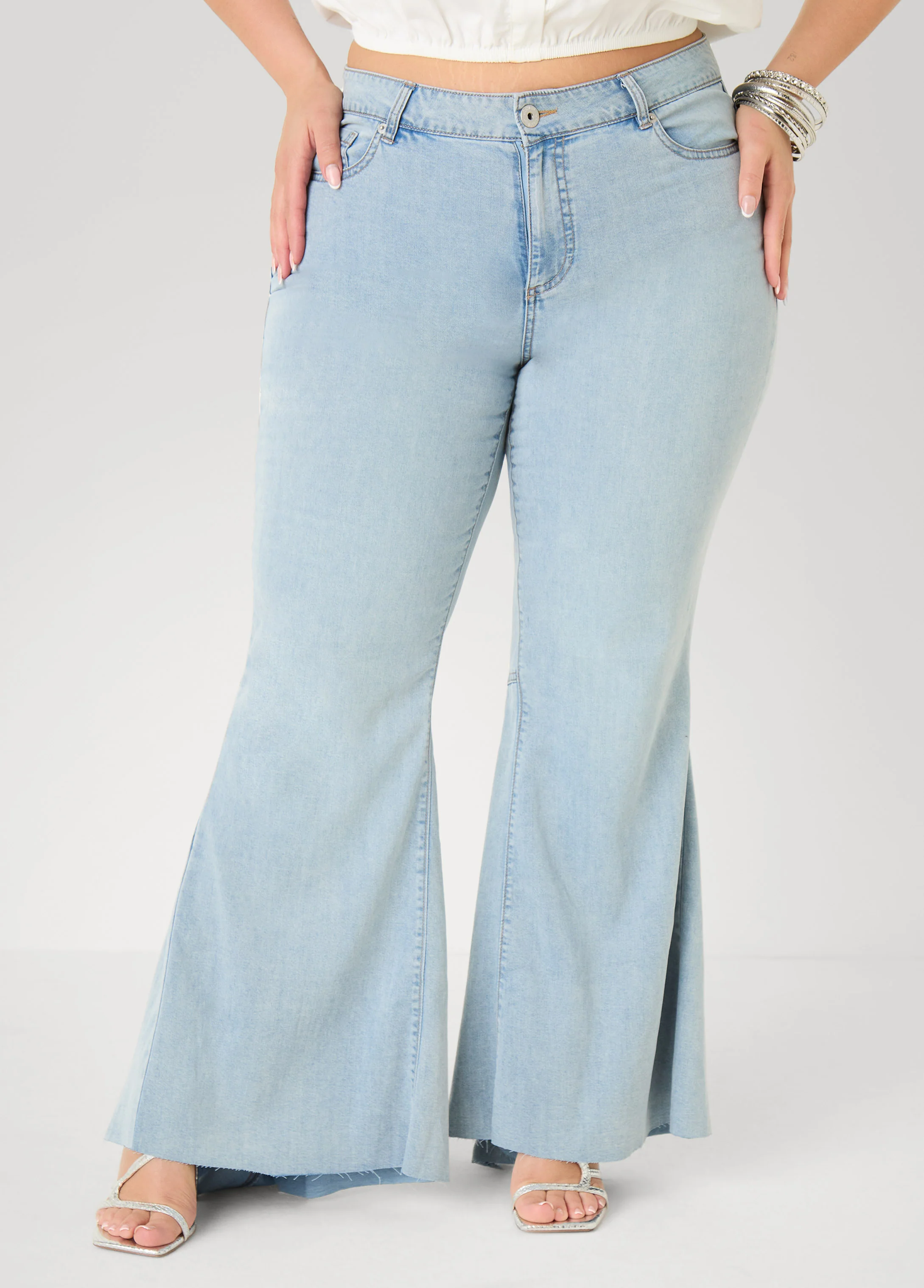 Seam Detailed Flared Jeans - Image 3