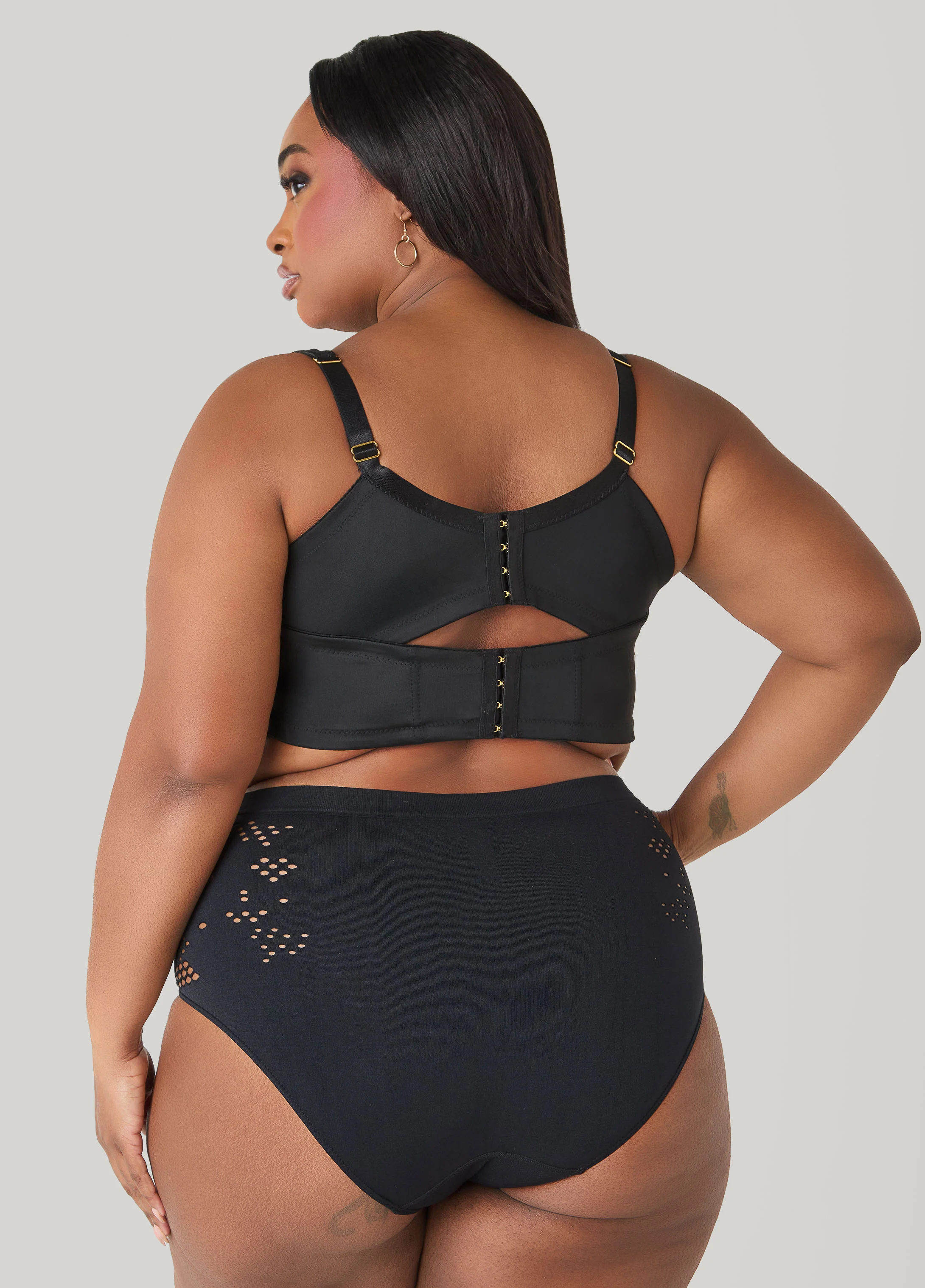 Seamless Cutout High Waist Briefs - Image 2