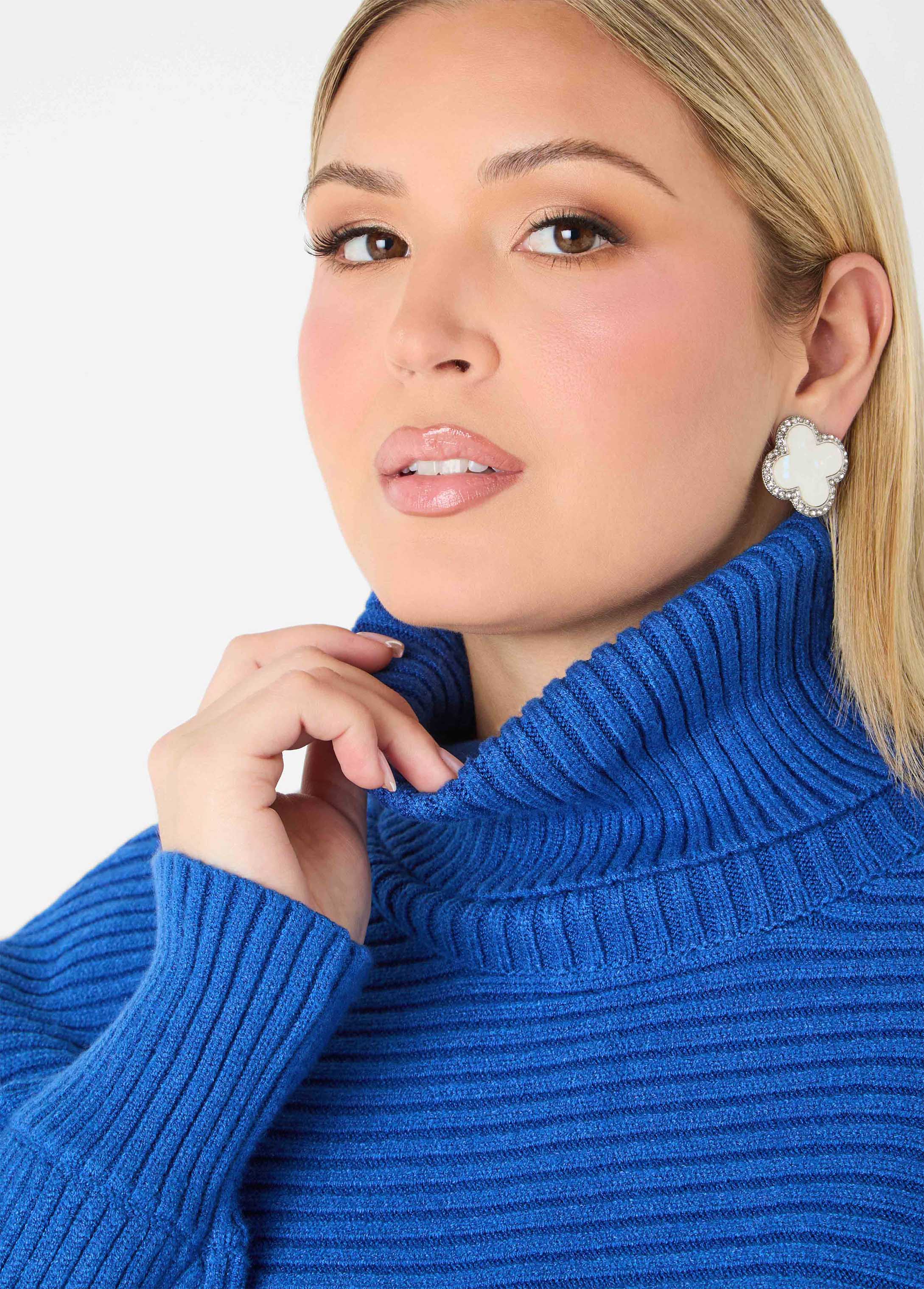 Dolman Sleeved Turtleneck Sweater - Image 3